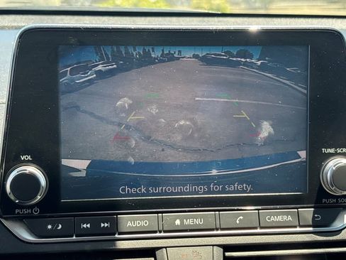 Used 2022 Nissan Altima 2.5 SR FWD image 19