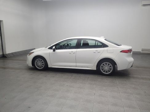 Used 2024 Toyota Corolla LE FWD image 3