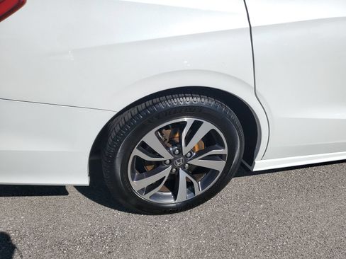 Used 2021 Honda Odyssey Touring image 6