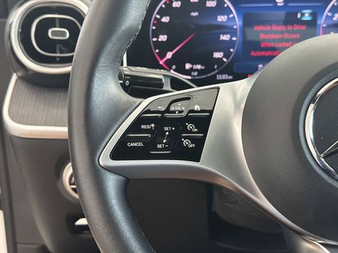Used 2025 Mercedes-Benz C 300 Sedan image 20