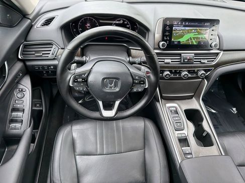 Used 2022 Honda Accord Touring image 18