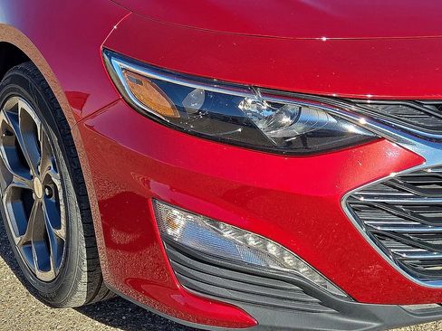 Used 2024 Chevrolet Malibu LT image 8