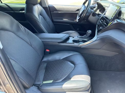 Used 2023 Toyota Camry XSE image 15