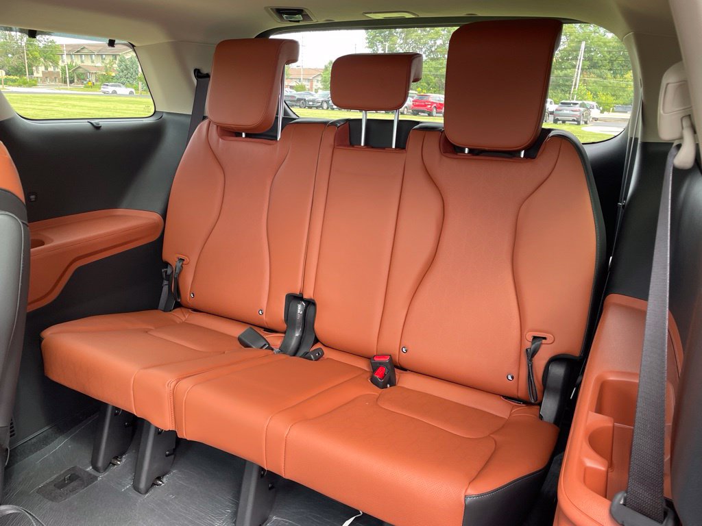 New 2027 Kia Carnival SX FWD image 14