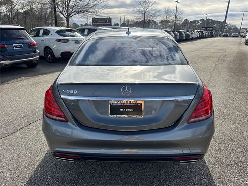Used 2017 Mercedes-Benz S 550 Sedan image 6