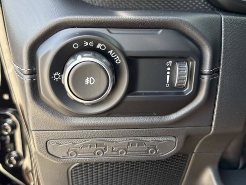 Used 2024 Jeep Wrangler Unlimited Rubicon 392 AWD/4WD image 29