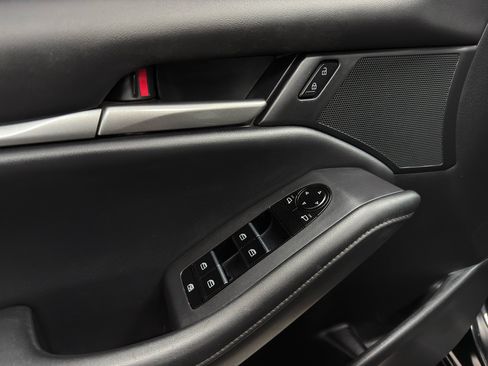 Used 2021 MAZDA MAZDA3 s image 15