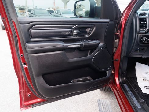 Used 2022 RAM 1500 Limited w/ Body Color Bumper Group image 33