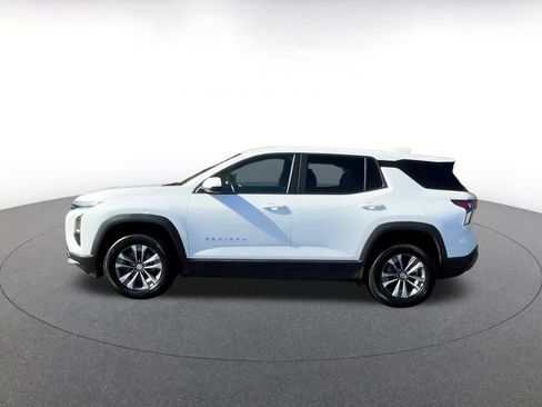 Used 2025 Chevrolet Equinox LT image 9