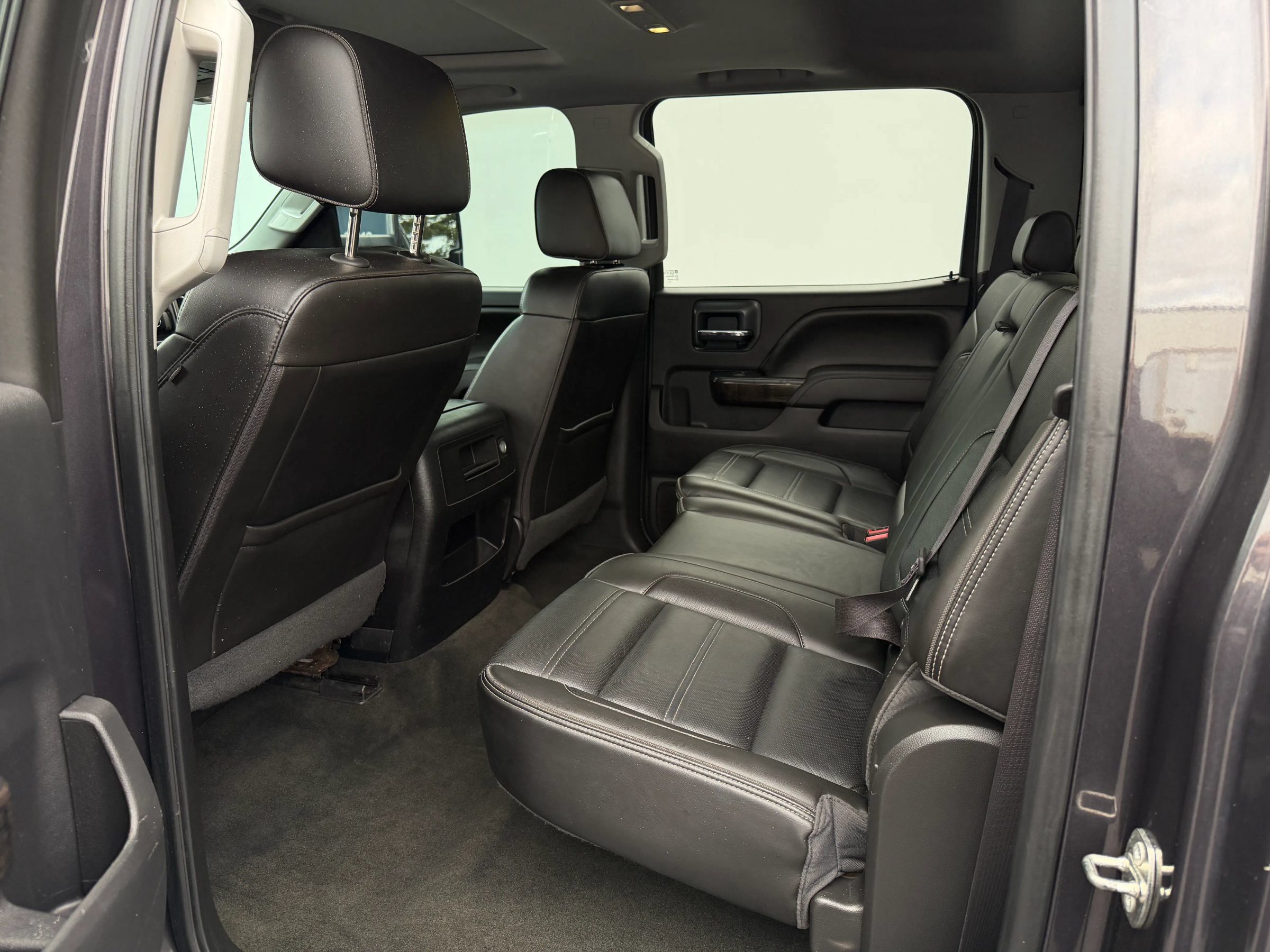 Used 2016 GMC Sierra 2500 Denali w/ Driver Alert Package AWD/4WD image 20