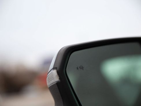 Certified 2022 Chevrolet Equinox RS w/ RS Leather Package image 10