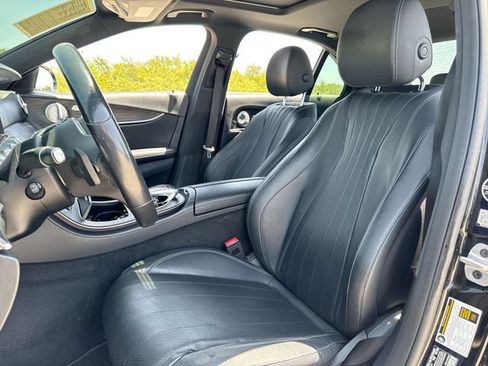 Used 2020 Mercedes-Benz E 350 4MATIC Sedan image 11