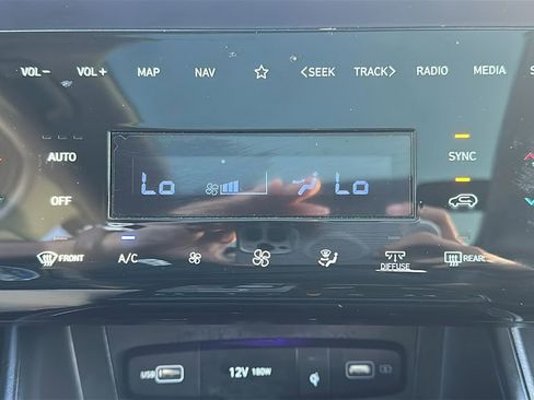 Used 2024 Hyundai Tucson Limited FWD image 26