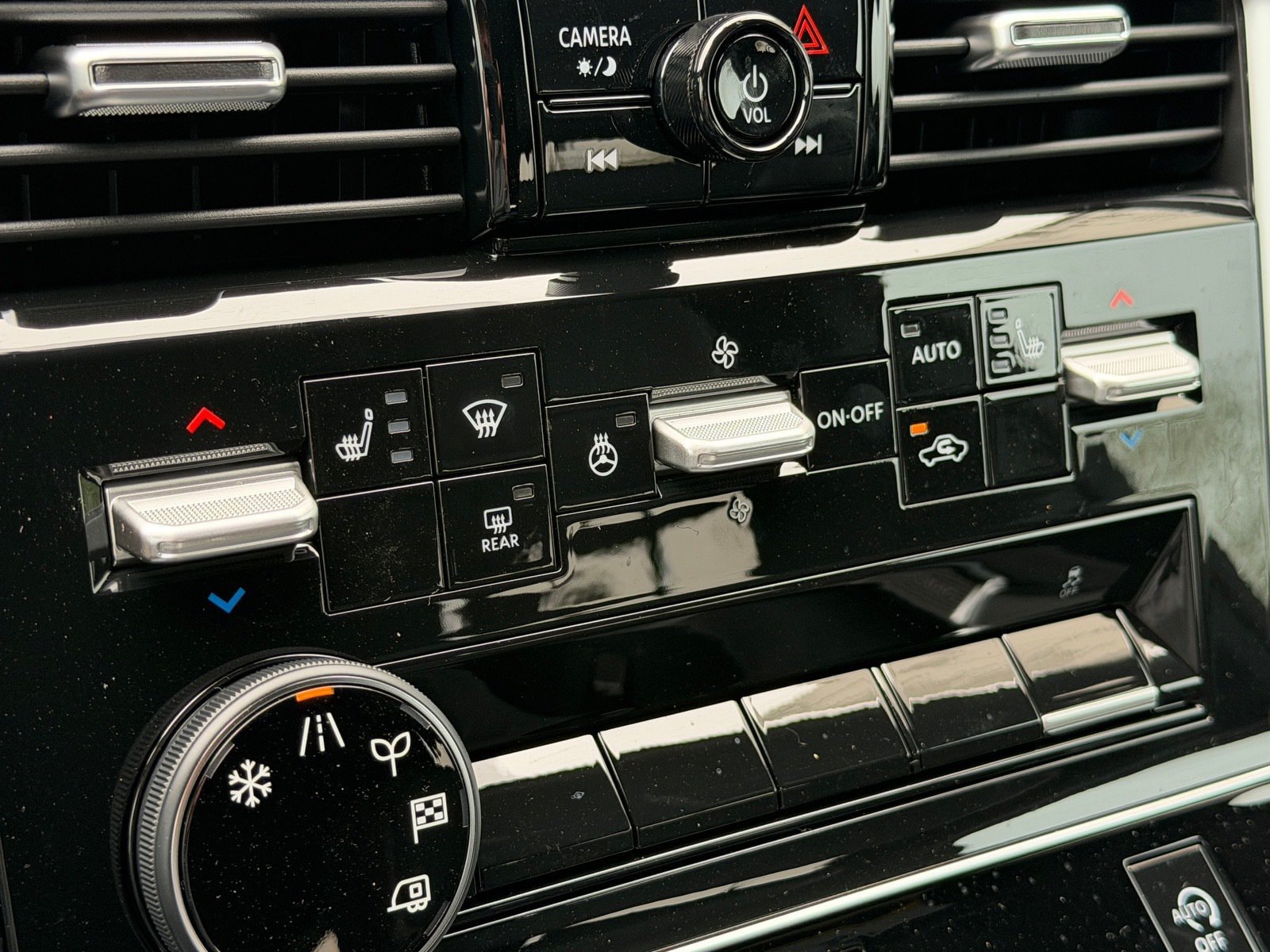 New 2027 Nissan Armada SL RWD image 21