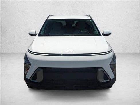 Certified 2025 Hyundai Kona SEL FWD image 2