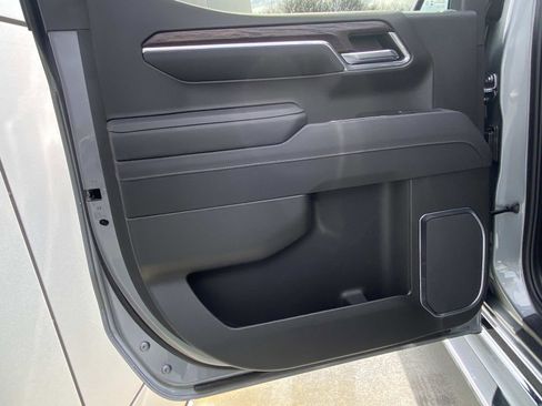 Used 2026 GMC Sierra 1500 SLT w/ SLT Premium Plus Package image 14