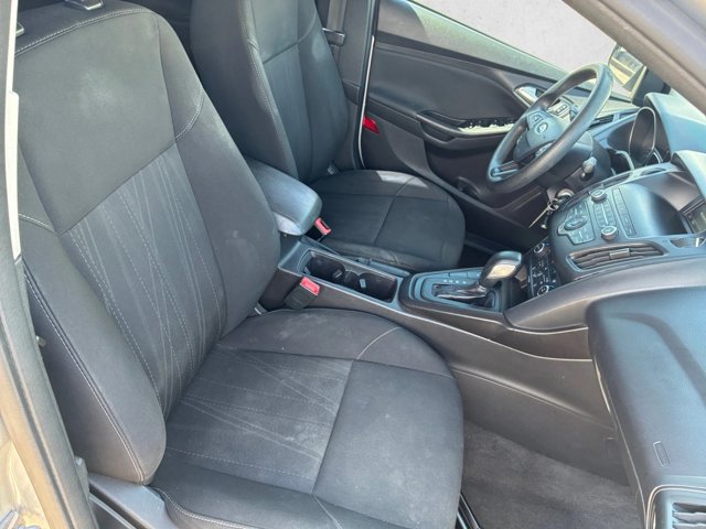 Used 2018 Ford Focus SE FWD image 19