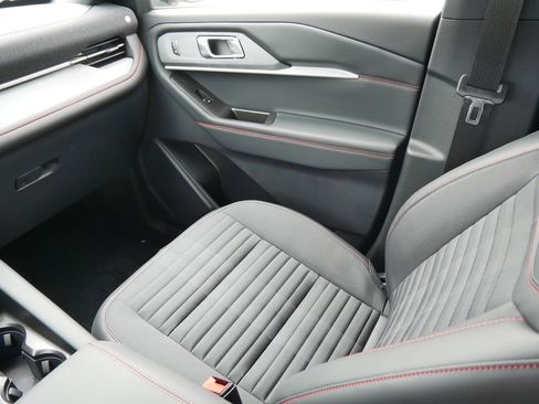 New 2026 Ford Explorer ST-Line AWD/4WD image 17
