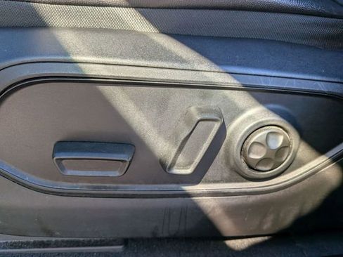 Certified 2024 Jeep Grand Cherokee L Laredo image 13