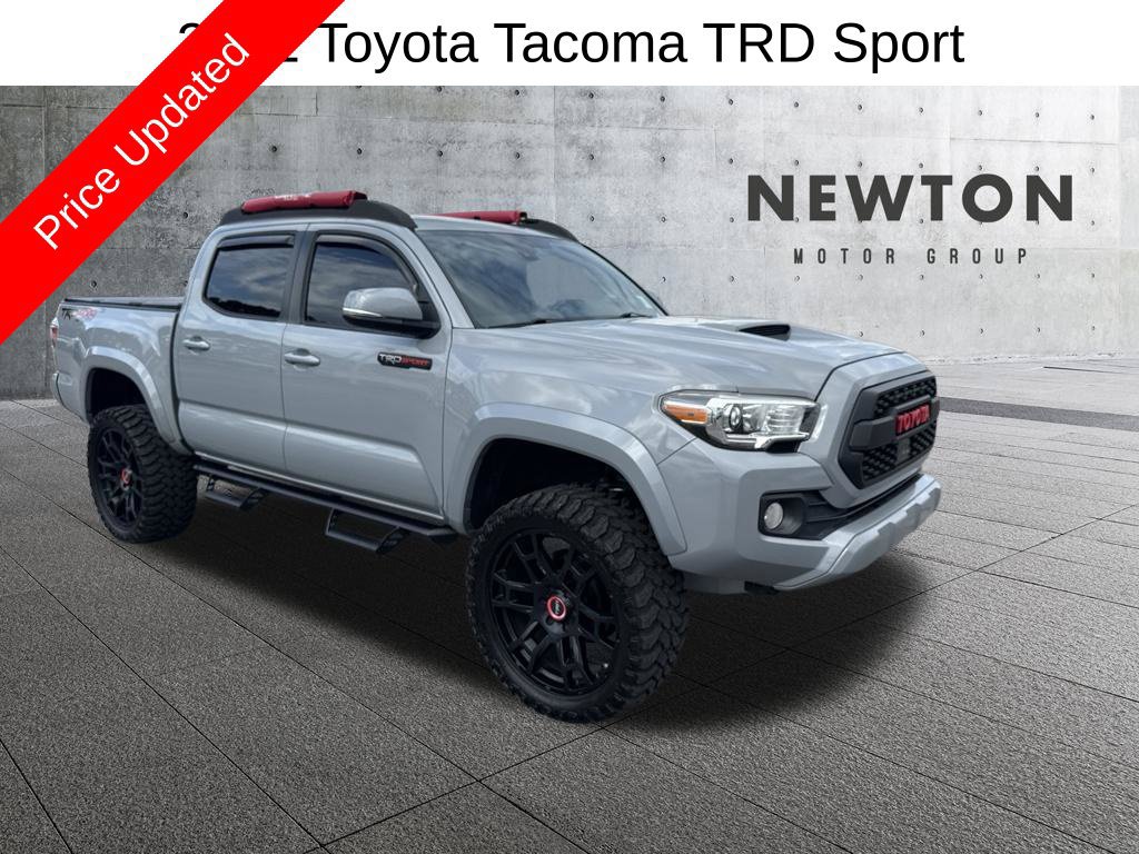 Used 2021 Toyota Tacoma TRD Sport AWD/4WD image 1