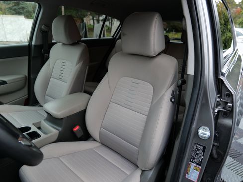 Used 2019 Kia Sportage LX w/ LX Popular Package image 18