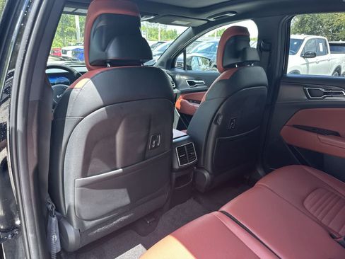 Used 2024 Kia Sportage SX FWD image 14