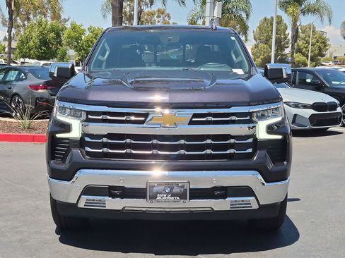Used 2022 Chevrolet Silverado 1500 LTZ w/ Technology Package RWD image 3