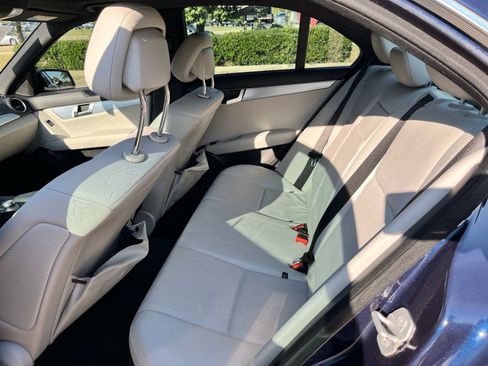 Used 2013 Mercedes-Benz C 250 Sedan image 20