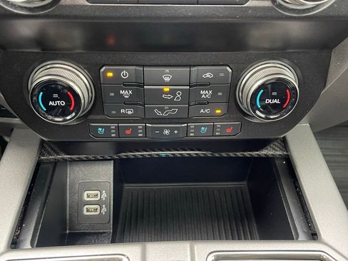 Used 2020 Ford F150 Raptor w/ Equipment Group 802A Luxury AWD/4WD image 37