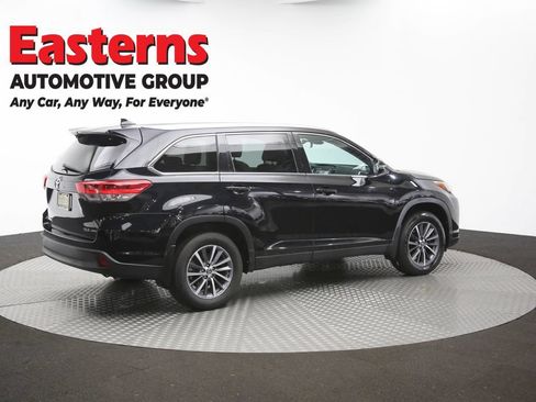 Used 2019 Toyota Highlander XLE AWD/4WD image 46