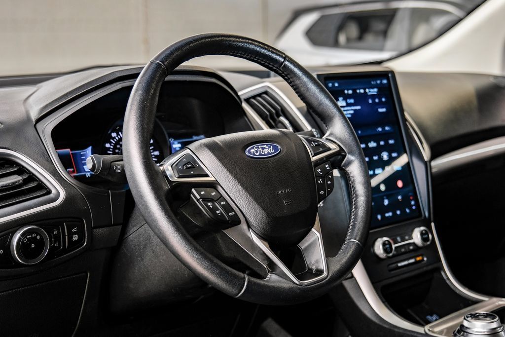 Used 2024 Ford Edge SEL w/ Convenience Package AWD/4WD image 17