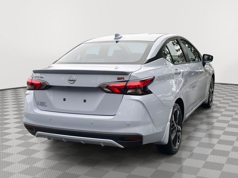 New 2025 Nissan Versa SR w/ Trunk Package FWD image 5