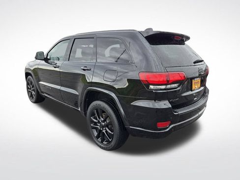 Used 2021 Jeep Grand Cherokee Laredo X AWD/4WD image 8