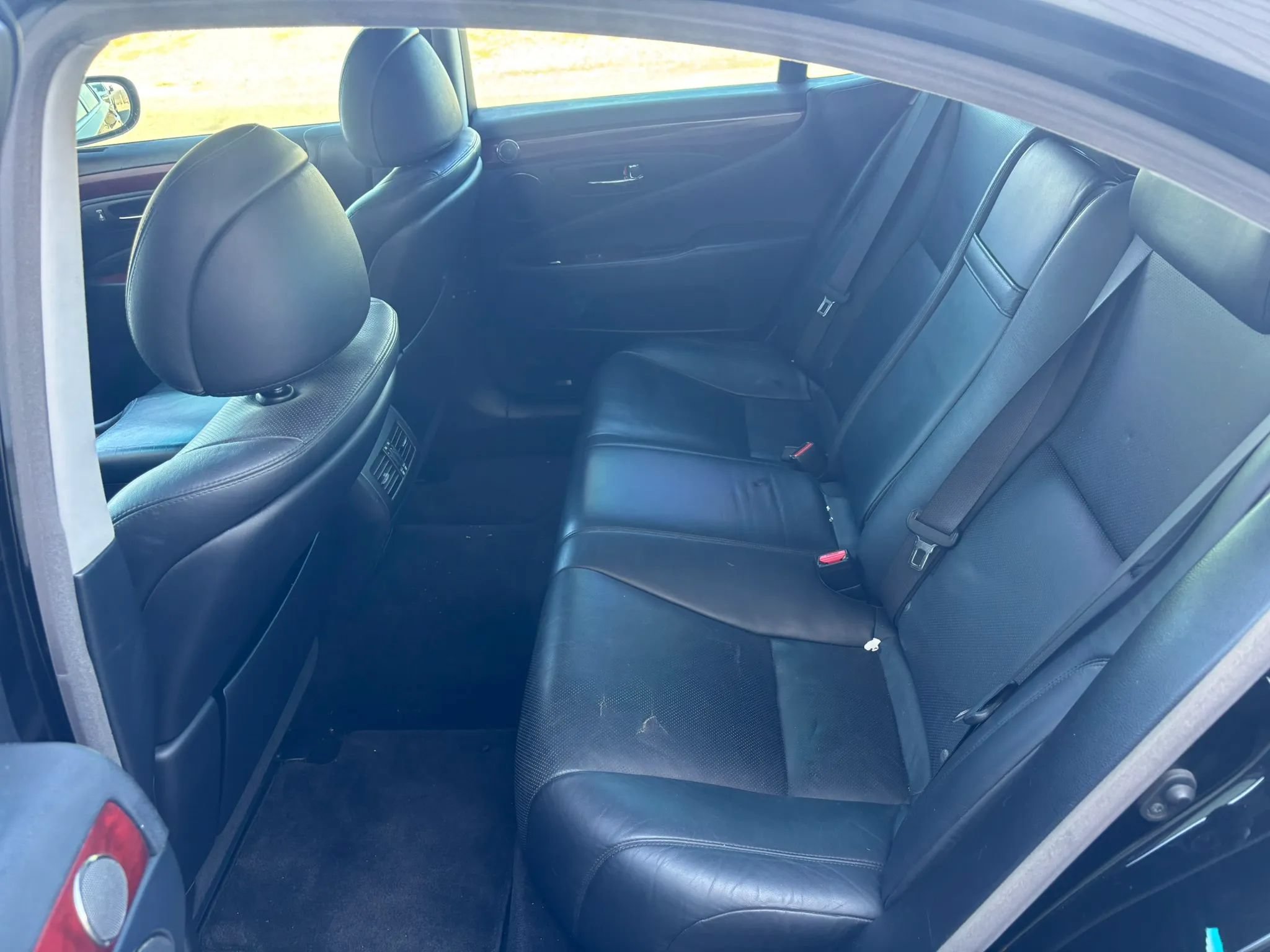 Used 2007 Lexus LS 460 RWD image 14