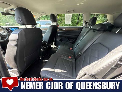 Used 2026 Volkswagen Atlas SE AWD/4WD image 21