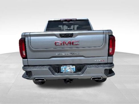 Used 2024 GMC Sierra 1500 AT4 w/ Technology Package AWD/4WD image 4