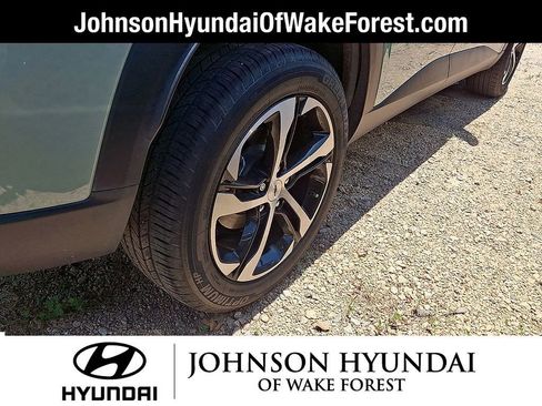 Used 2024 Chevrolet Trax RS w/ Driver Confidence Package FWD image 6