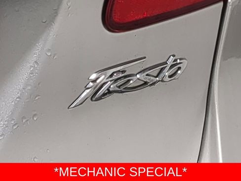 Used 2013 Ford Fiesta SE image 20