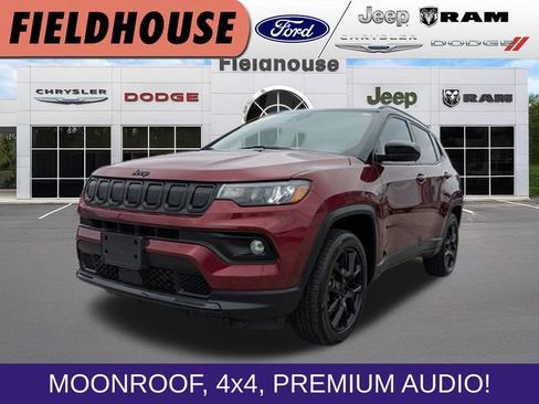 Used 2022 Jeep Compass Latitude w/ Sun and Sound Group AWD/4WD image 1