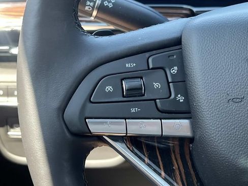 Certified 2024 Cadillac Escalade Premium Luxury AWD/4WD image 27