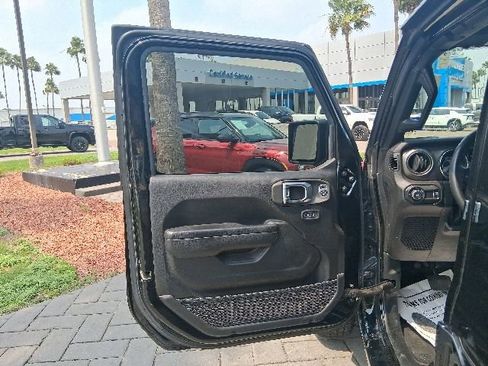 Used 2023 Jeep Wrangler Sport S AWD/4WD image 13