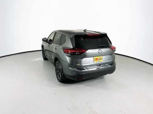 Used 2024 Nissan Rogue SV FWD image 7