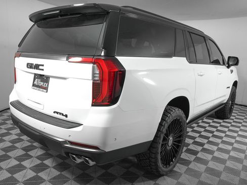 Used 2026 GMC Yukon XL AT4 Ultimate w/ LPO, Floor Liner Package AWD/4WD image 4