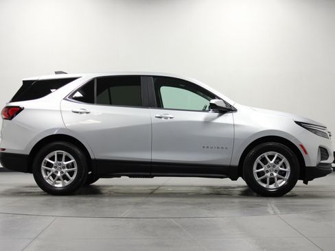 Used 2022 Chevrolet Equinox LT FWD image 3