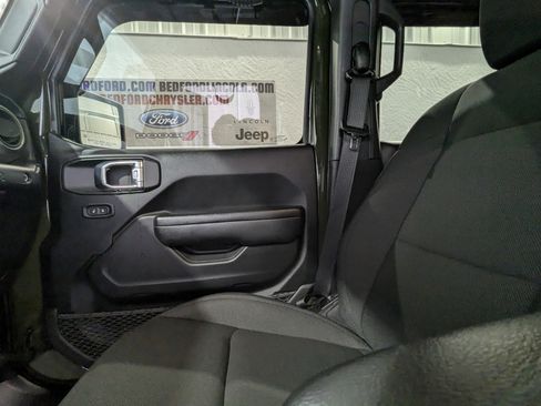 Used 2023 Jeep Wrangler Unlimited image 21