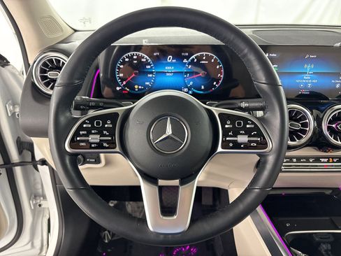 Certified 2023 Mercedes-Benz GLB 250 image 17