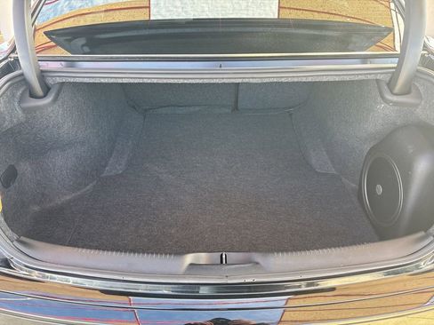 Certified 2023 Chrysler 300 Touring L w/ Popular Equipment Group image 29