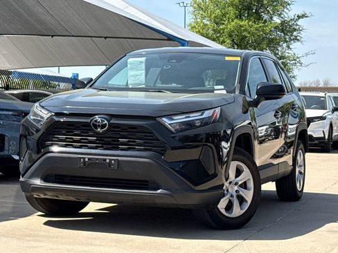 Used 2024 Toyota RAV4 LE image 1