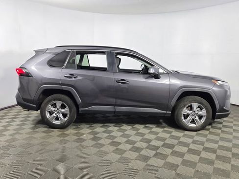 Used 2022 Toyota RAV4 XLE w/ Convenience Package FWD image 10