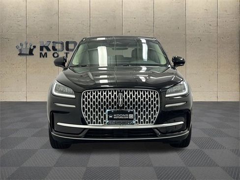 Used 2023 Lincoln Corsair AWD image 3